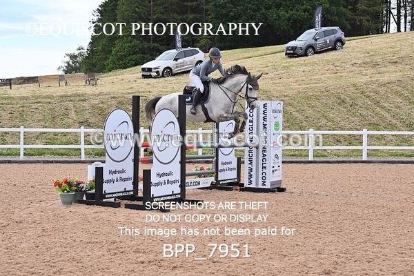 BPP_7951 - CLASS 17 FRI The Farriers Challenge Senior 1.15m Open Inc 1.15m Members Cup