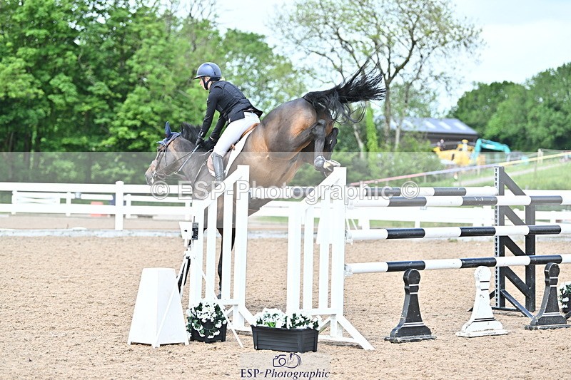 240523A-141930-02079 - Cls 5 National 1.30m