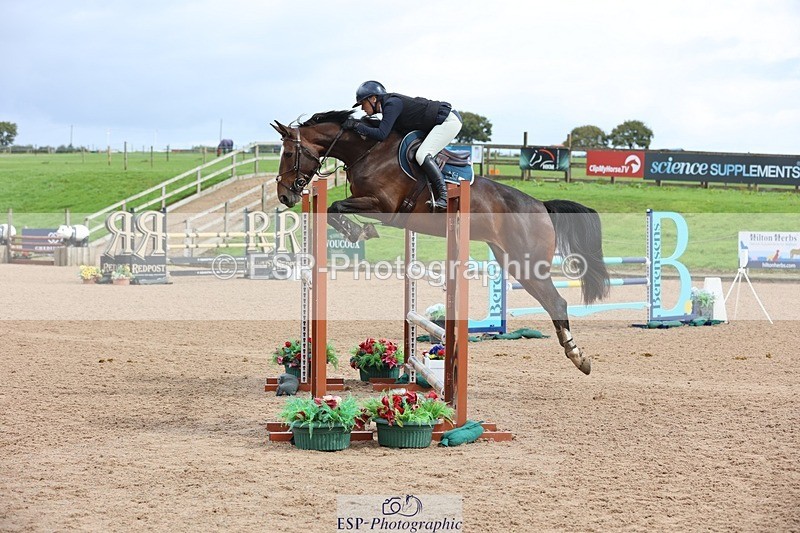 250911-122648-01457 - Cls 3 Snr Foxhunter