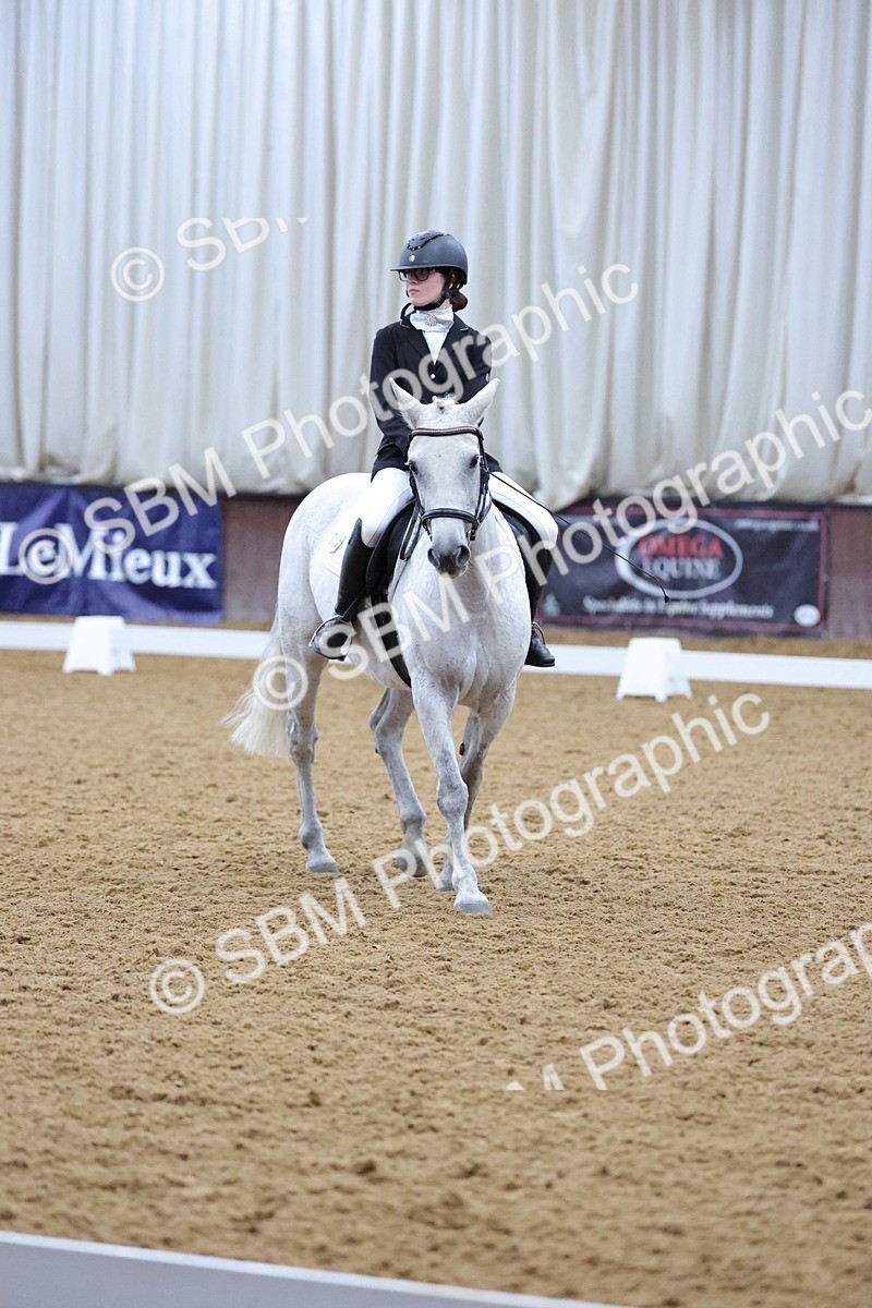 SBM_000116 - Class 2 - Intro 3 Championship - 8.51-9.47