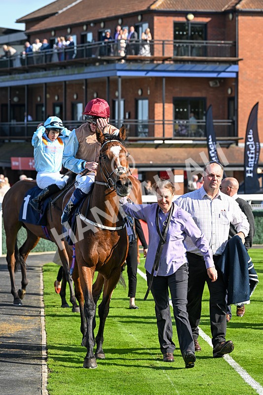 180924-Race 4-Surprised-4518 - Race 4