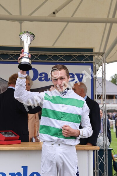 yr18082022r4-99 - Race 4 3.35pm Darley Yorkshire Oaks (British Champions Series Race)