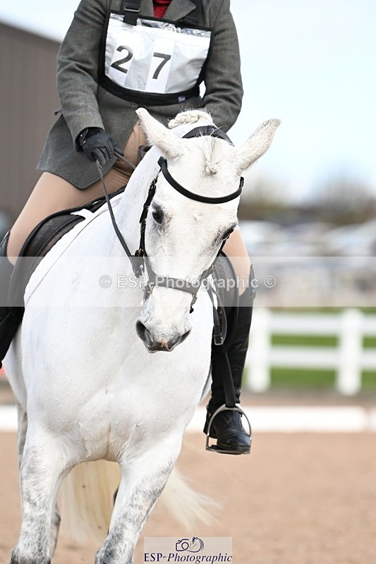 240324A-123542-02673 - Novice 27, 12.30 to 13.50