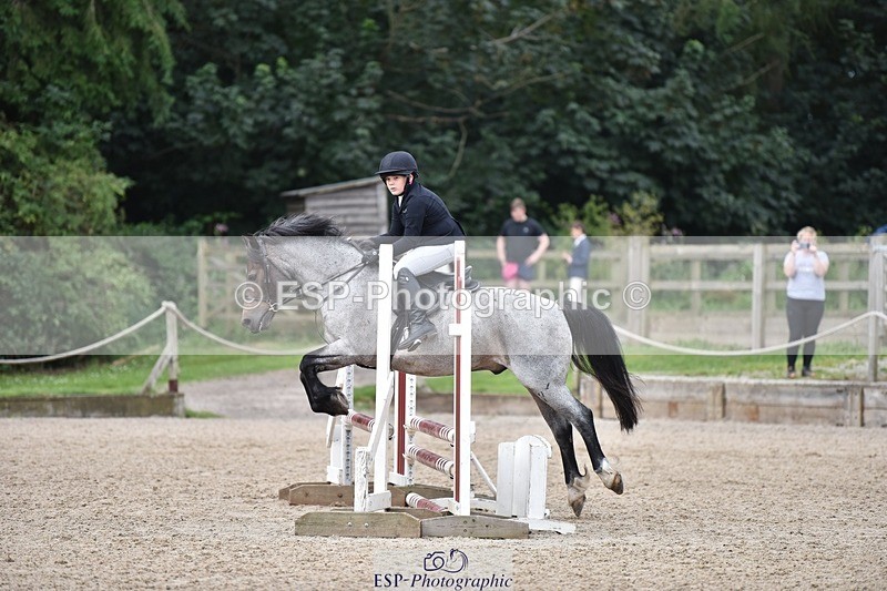 240802-101406-00746 - 70cm Round 1