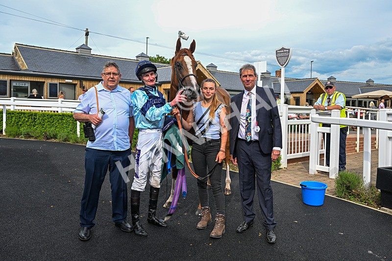 300526-Race 6-Zoustar Dreams-0595 - Race 6 16.43pm Racing TV Handicap