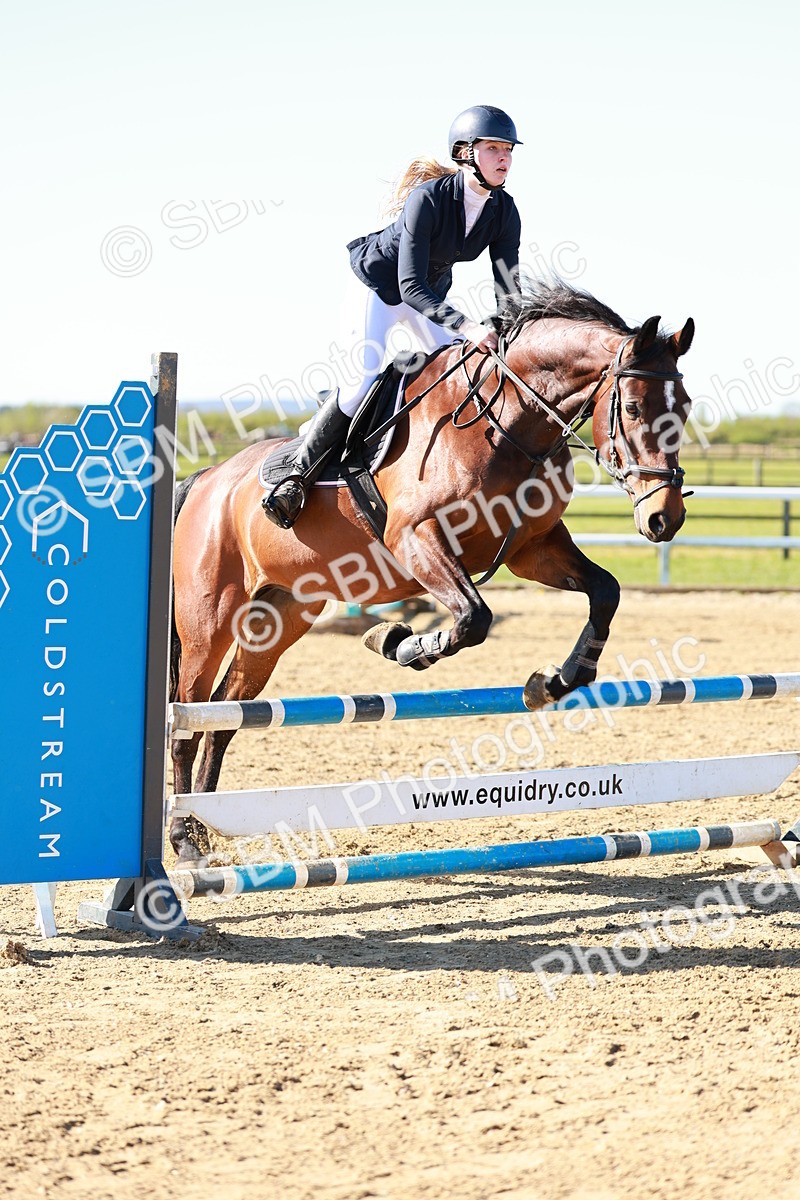 SBM_000512 - Class 1 - Clear Round