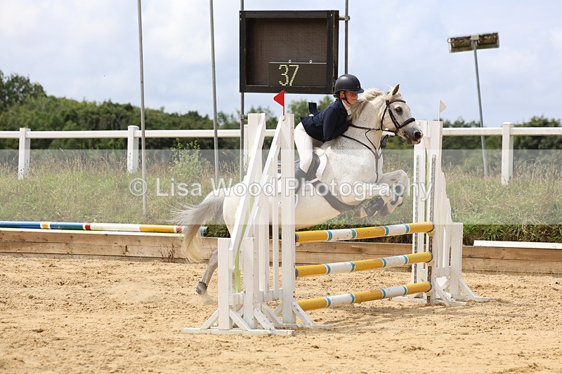 3E7A3590 - Class 8: 80cm Junior