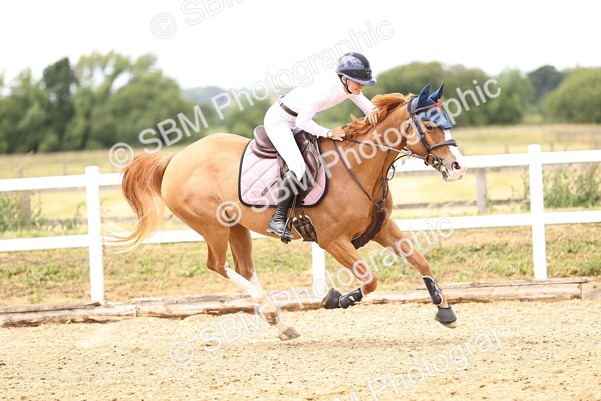 SBM_003792 - Class 22 - Senior Foxhunter 1.20m