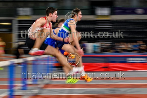 CEInv26-817205 - Track Male Set One