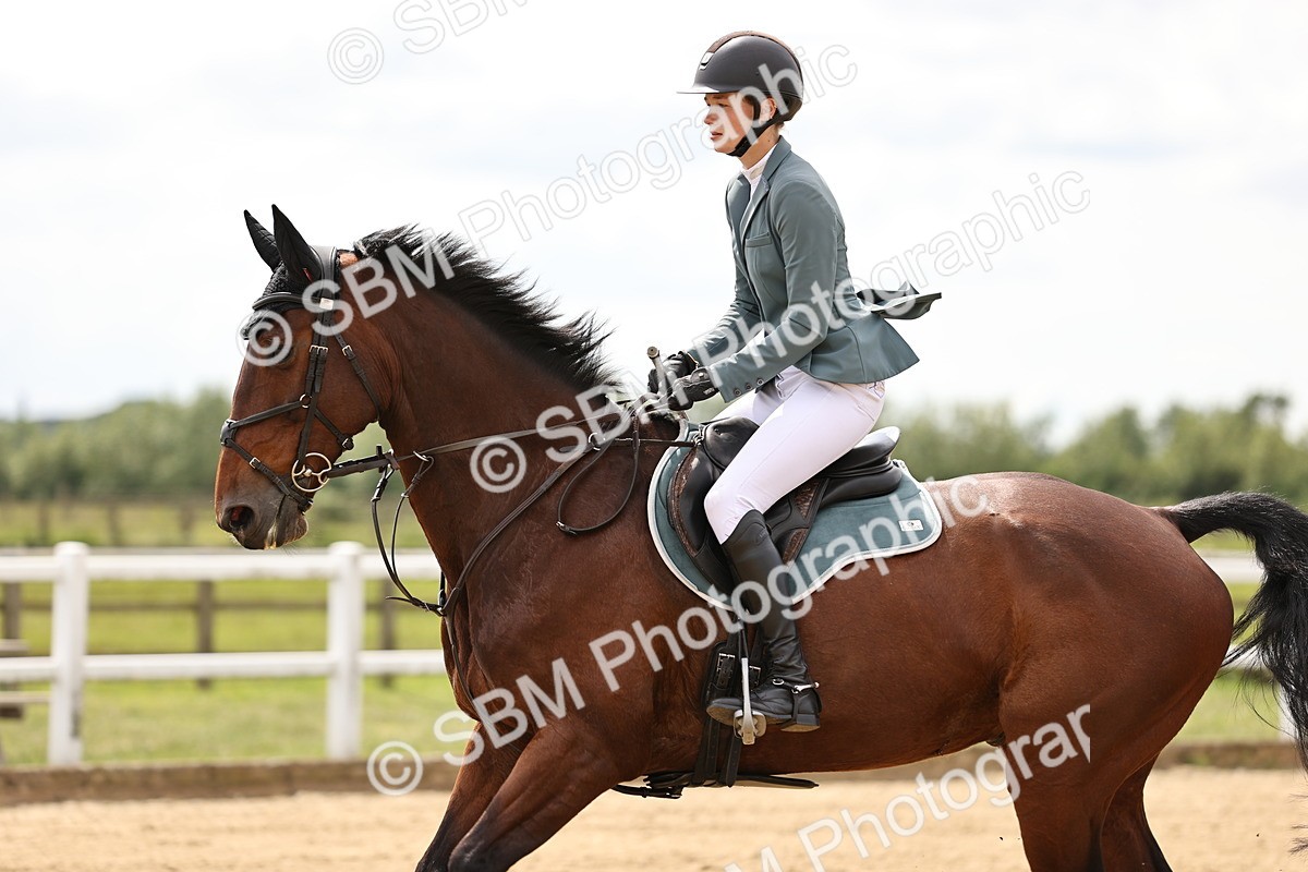 SBM_003367 - Class 11 - Senior Newcomers - 1.10m