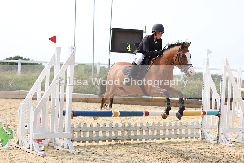 3E7A2909 - Class 11: Junior 70cm