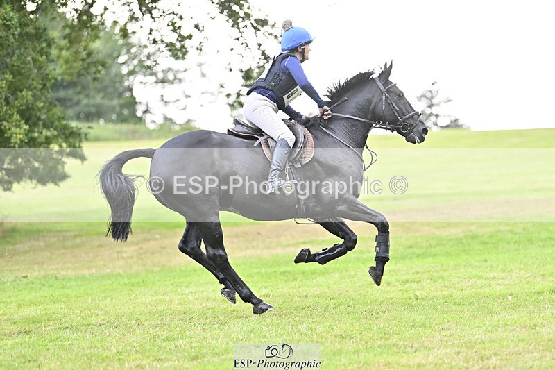 240825X-173711-38213 - 80cm XC 17.30 to End