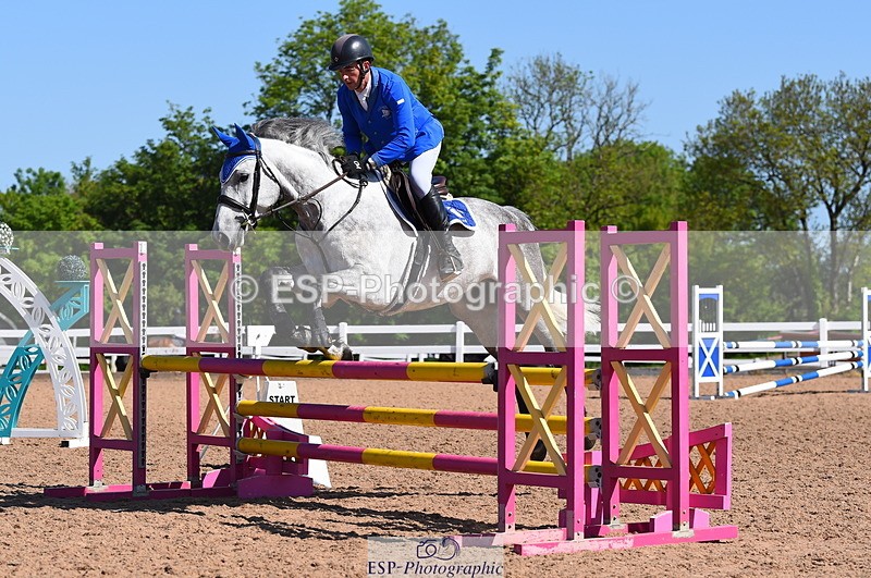230526A-101054-01106 - Cls 8 British Novice & 90cm Open
