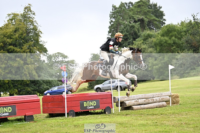 240825X-172719-37743 - 80cm XC 16.30 to 17.30