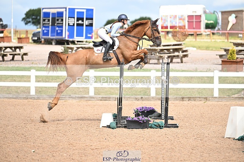 250723-154413-01209 - Cls 6 Foxhunter and 1.20m
