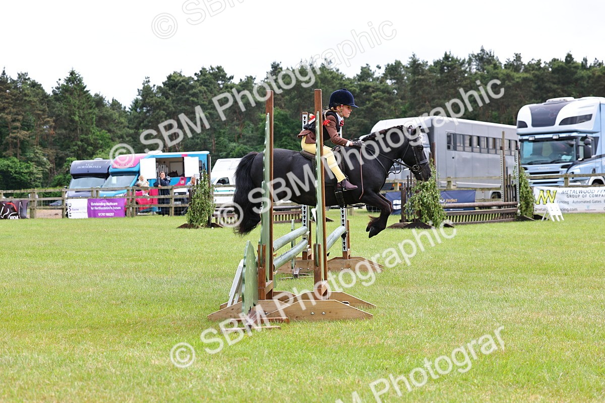 SBM_09455 - Class 44-45 - LIHS BSPS Open Nursery and Cradle Stakes