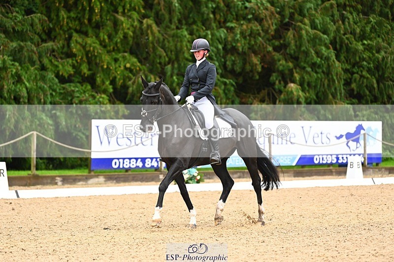 231021-120756-14910 - 243-CALZINI-Evelyn.Titterton-DR