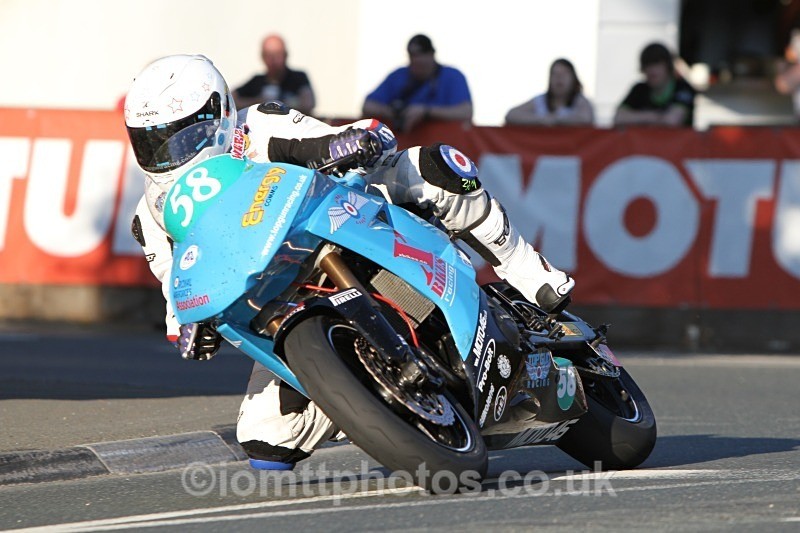  - Saturday Practice Newcomers/Supertwins