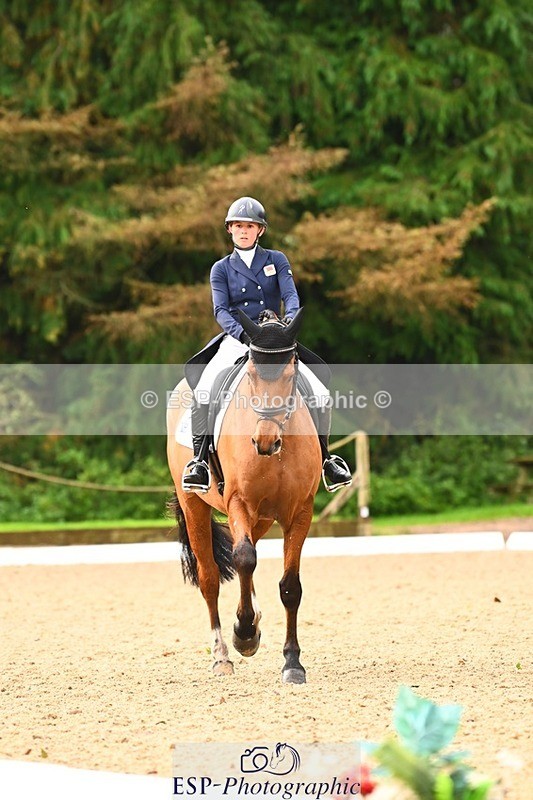 231021-095954-12931 - 330-TRINITY.THANKS.AWFULLY-Imogen.Gloag-DR