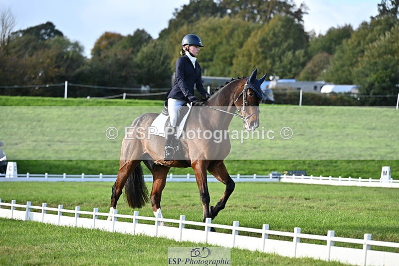 251024A-153125-14071 - E-398-Fenella.Redvers