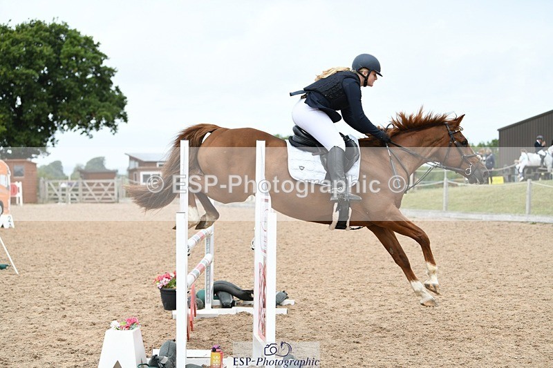 250807-113728-00710 - 1m Round 1