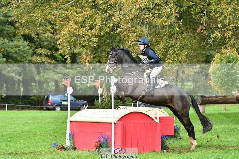 251025A-104417-17479 - D-358-Esta.Isobelle.Roche