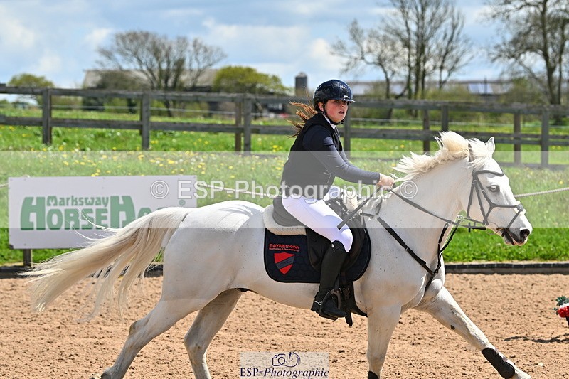 240504A-125012-01650 - Cls 4 Blue Chip Pony Newcomers & 1m Open