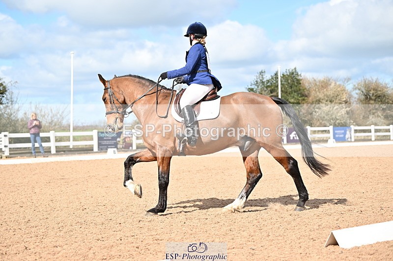 240324A-122012-02234 - Novice 28, 12.15 to 13.00