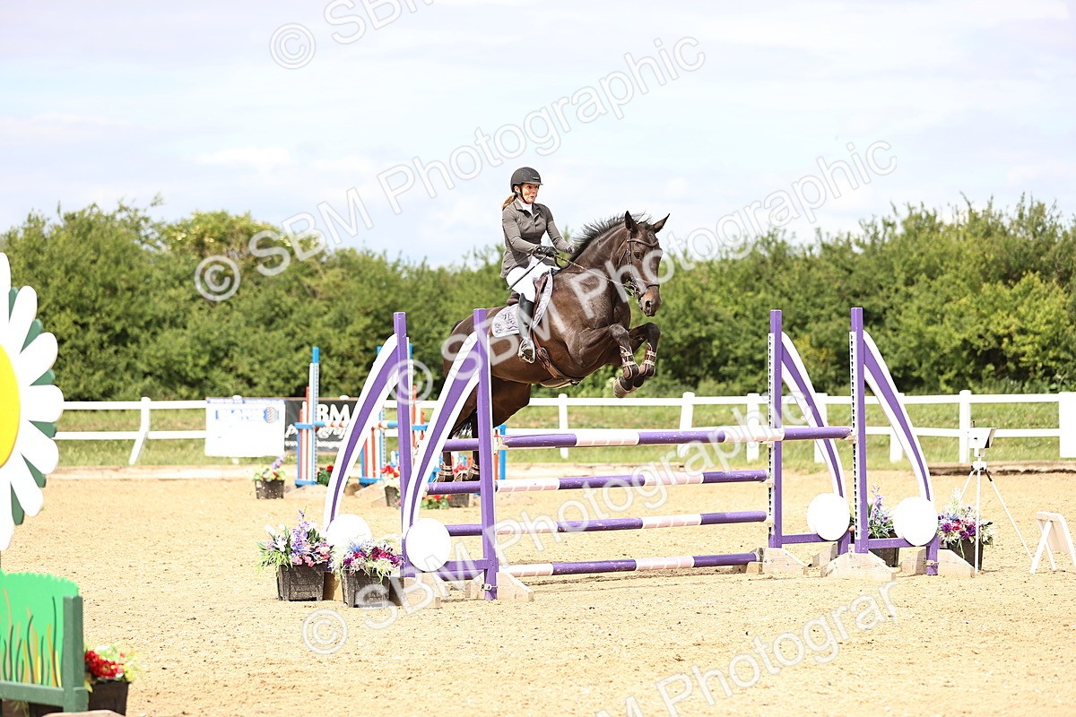 SBM_007833 - Class 19 - Senior Newcomers - 1.10m