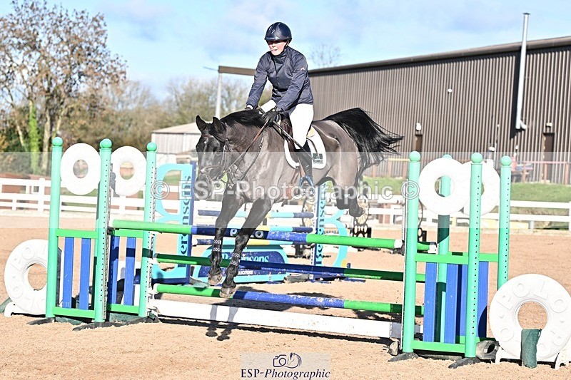 251119-132142-00454 - Cls 4 Newcomers and 1.10m Open