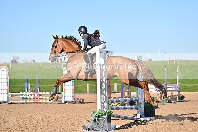 250401-171538-00329 - 70cm classes