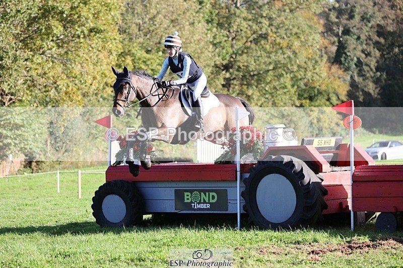 241026-145728-14423 - 548-Fenella.Redvers-DANCING.PADDE