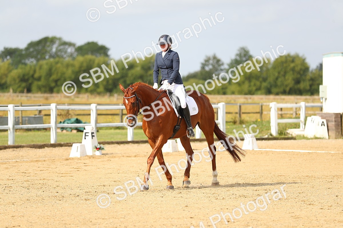 SBM_015561 - Class 13 - Novice 23 - 9.54-11.04