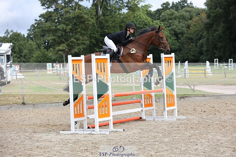 250829A-110210-01275 - Cls 7 British Novice and 90cm
