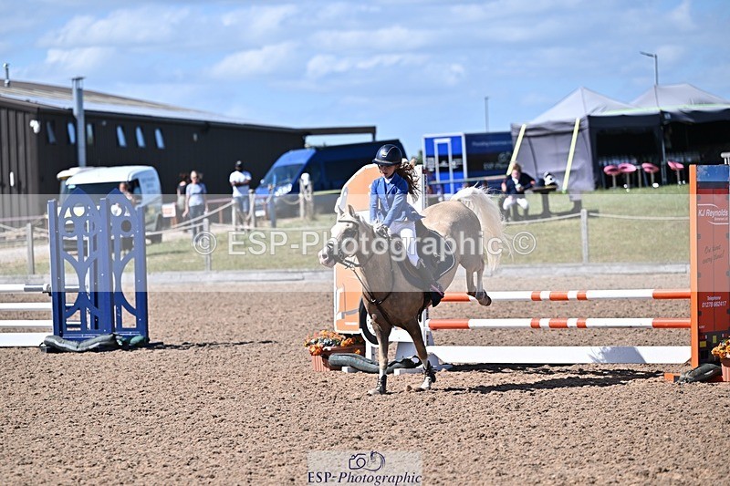 250627-161215-00647 - Cls 6 Stepping Stones 128cm and 138cm