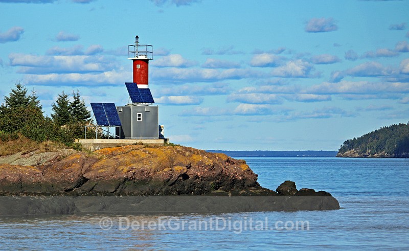 Indian Island Solar Light Beacon - Lighthouses of New Brunswick
