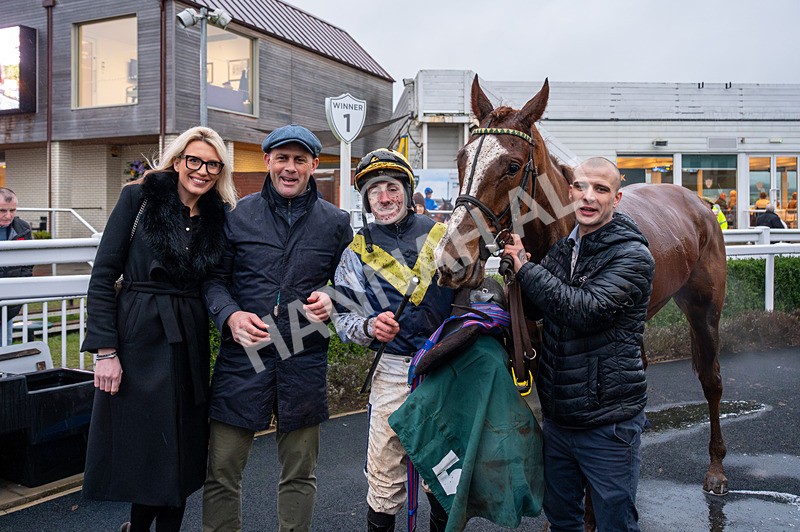 210126-Race 7-Nightflyer-4209 - Race 7