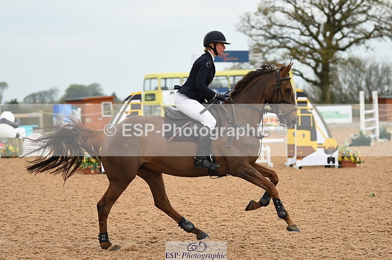230504A-093034-00375 - Cls 8 Snr Foxhunter
