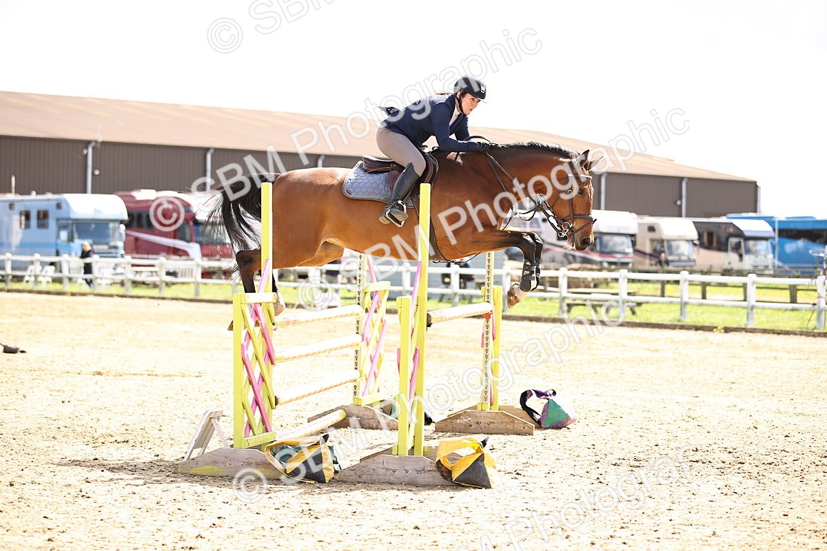 SBM_004082 - Class 17 - Senior Newcomers - 1.10m