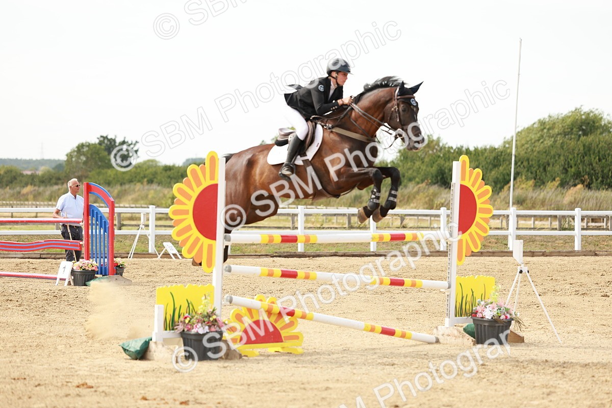 SBM_008297 - Class 4 - Senior Foxhunter - 1.20m Open