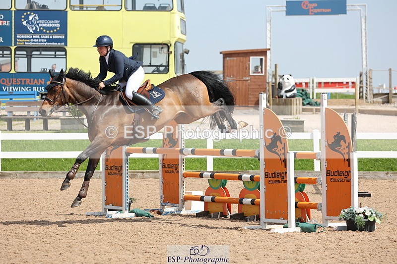 240510A-144021-07779 - Cls 17 1.05m National Am Quali