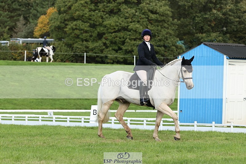 251024A-102252-07742 - D-344-Johanne.Heuff