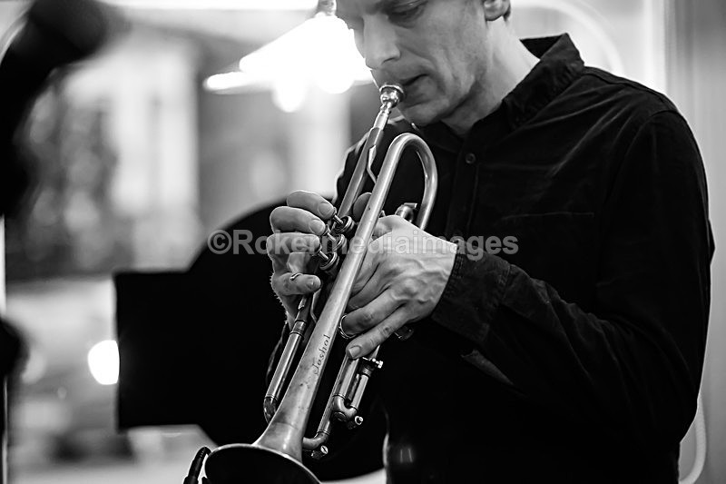  - BEN THOMAS & DAVIDE LOGIRI TRIO