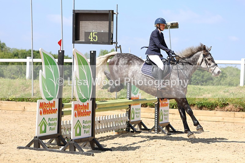 3E7A9529 - Class 8: Senior 80cm