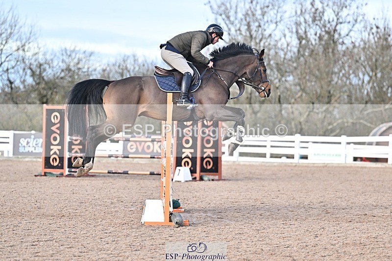 251126-124436-00510 - Cls 4 Newcomers and 1.10m