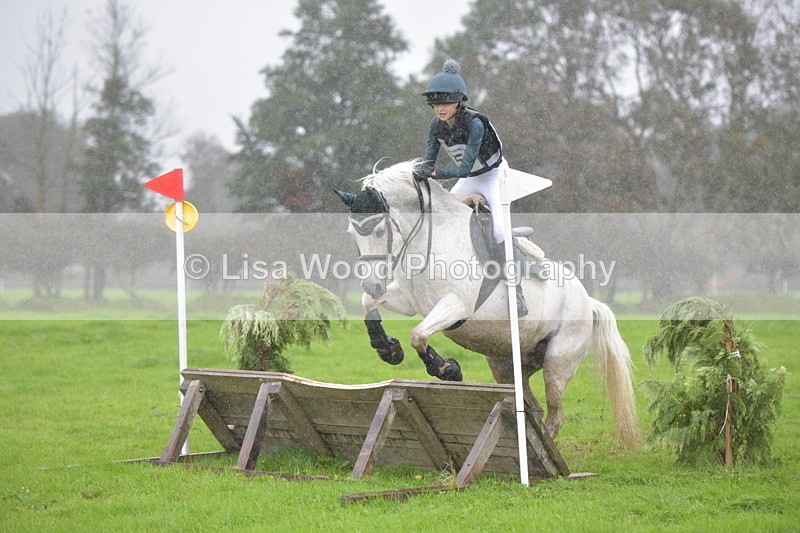 RAY_9350 - Class 1: 65cm: Ski Jump