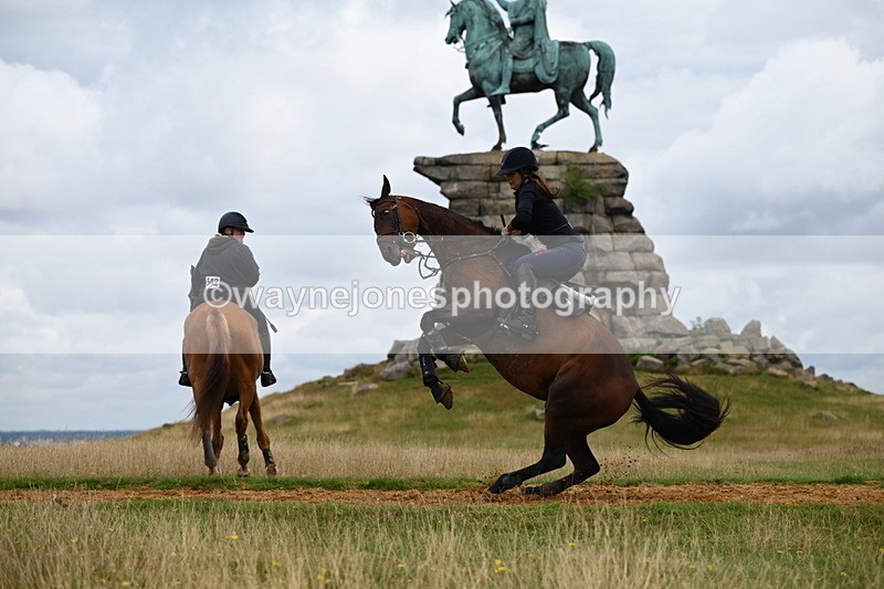 DSC_4285 - Time at Statue 09:50 to 11:09