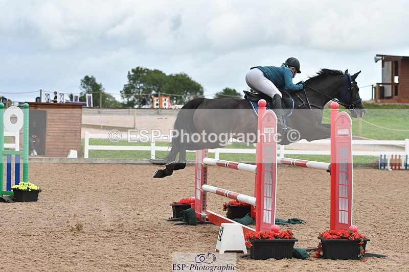 240727A-154235-06300 - Cls 24 1.05m Amateur Qualifier
