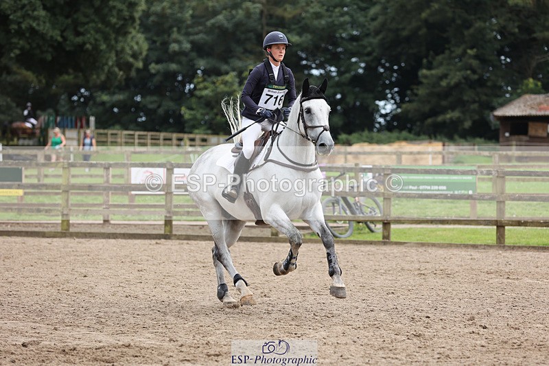 240804-163654-16962 - 716-Valentine_Emsens-UNSTOPPABLE_VAN_'T_CRAEYNEST_Z