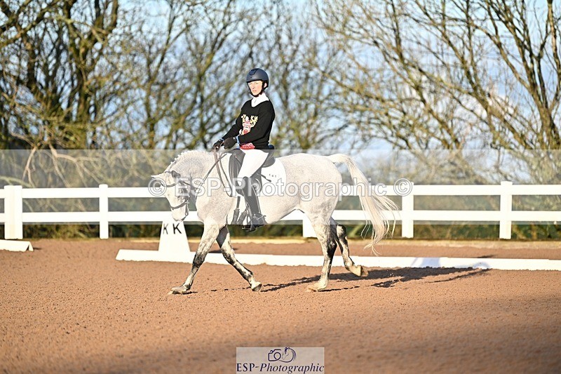 241214-092802-00950 - 141-Sophie.Hawke-RAINBOW.DREAM